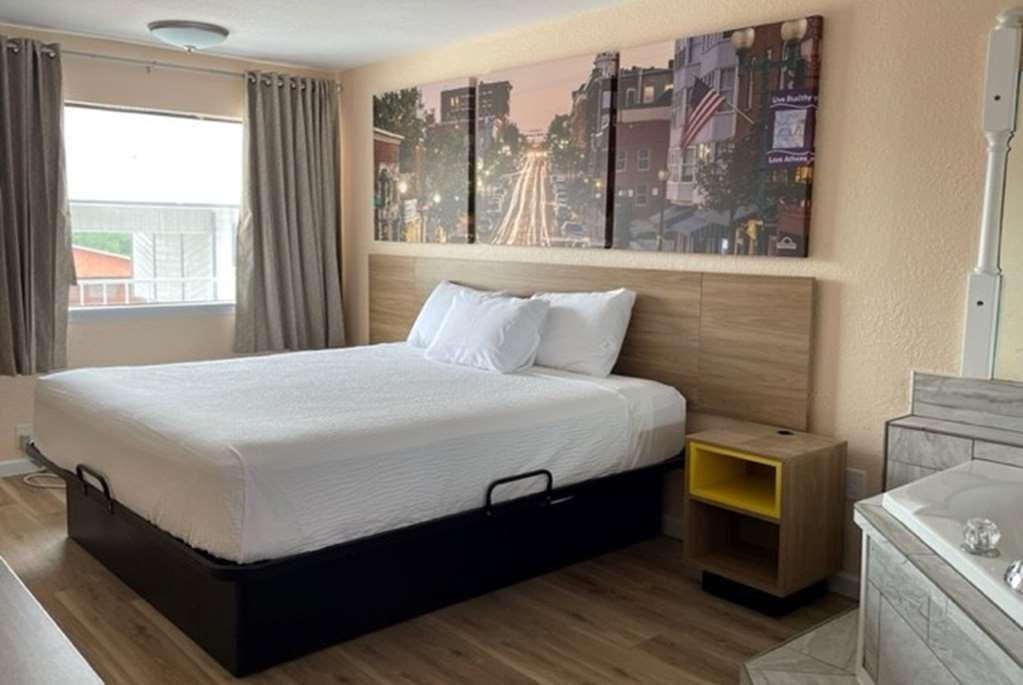 Days Inn By Wyndham Branson Near Theatre District-57641 Phòng bức ảnh